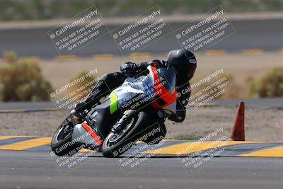 media/Oct-08-2022-SoCal Trackdays (Sat) [[1fc3beec89]]/Turn 14 (1050am)/